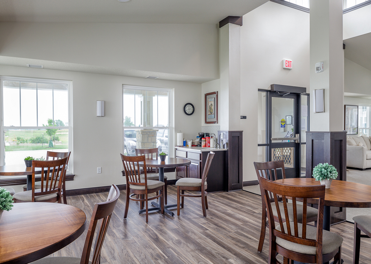 Vintage Cooperatives of Ames dining area
