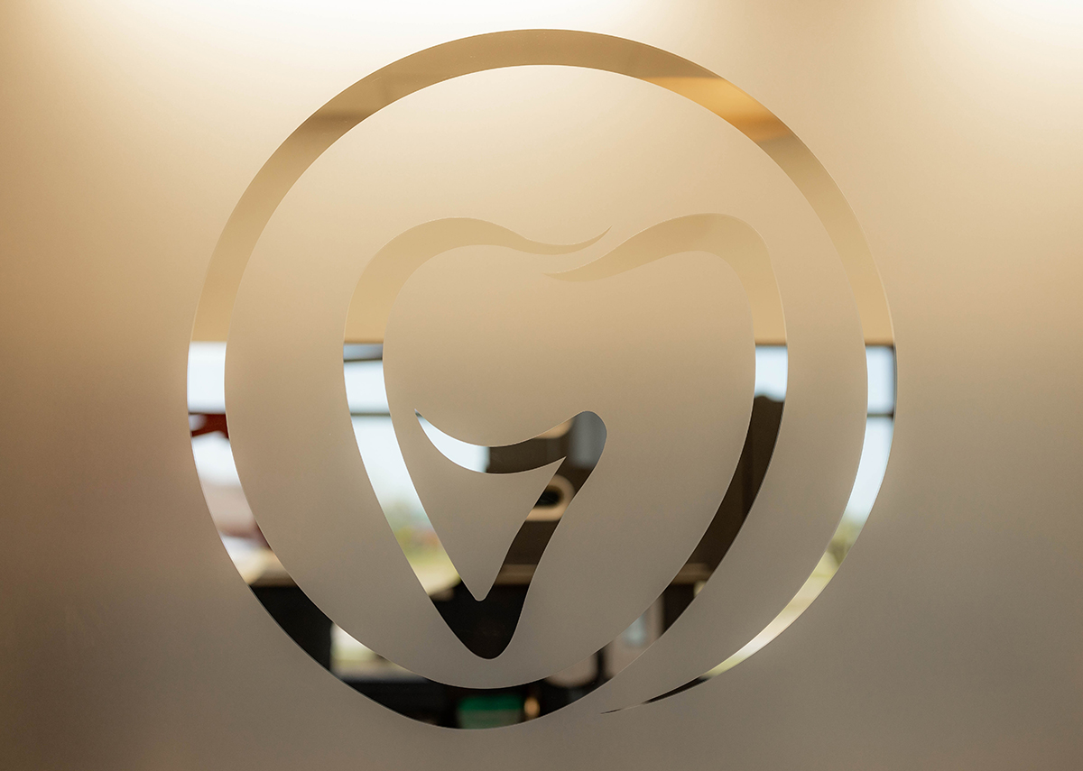 Grimes Dental Group glass logo