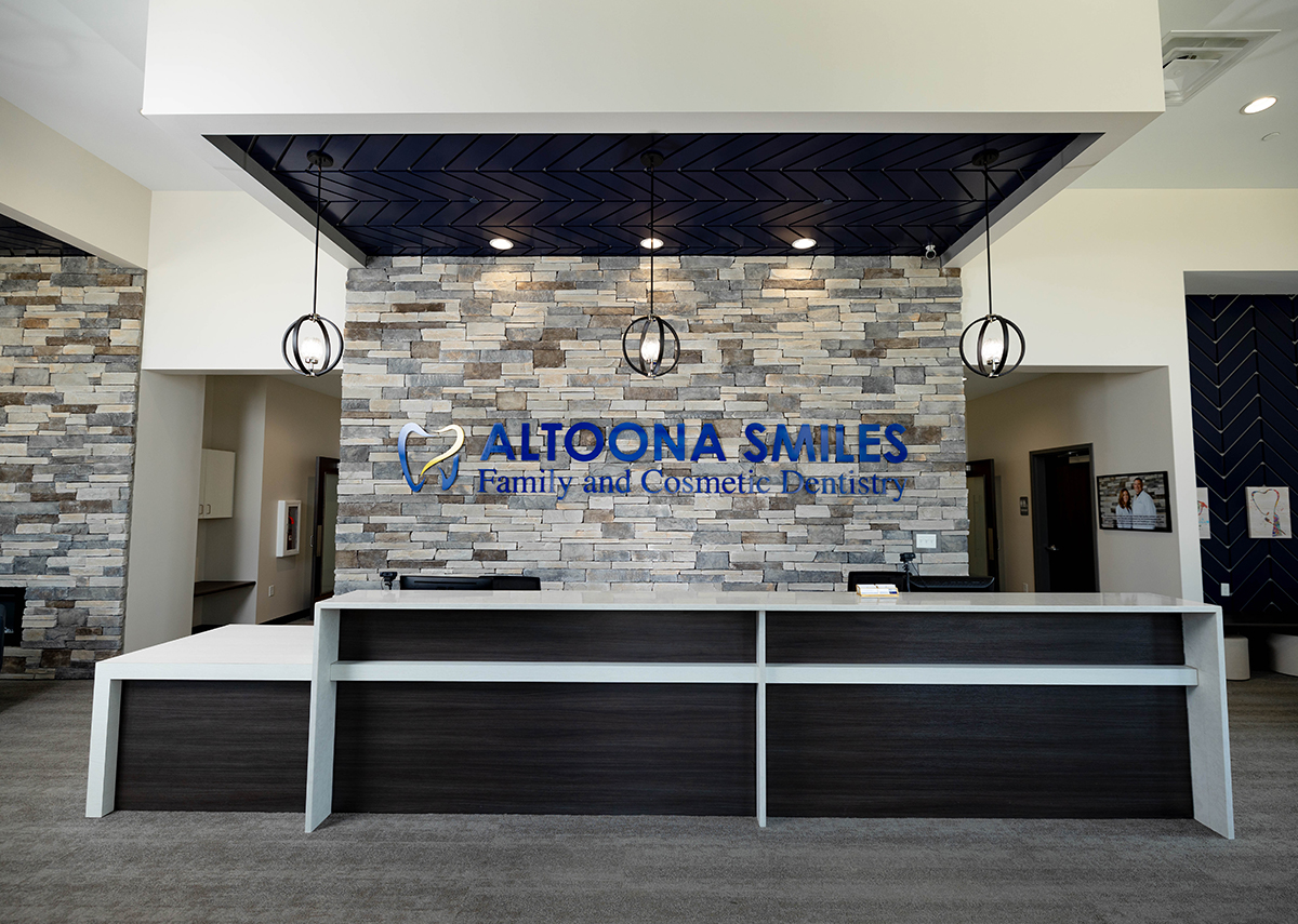 Altoona Smiles family and cosmetic dentistry front desk